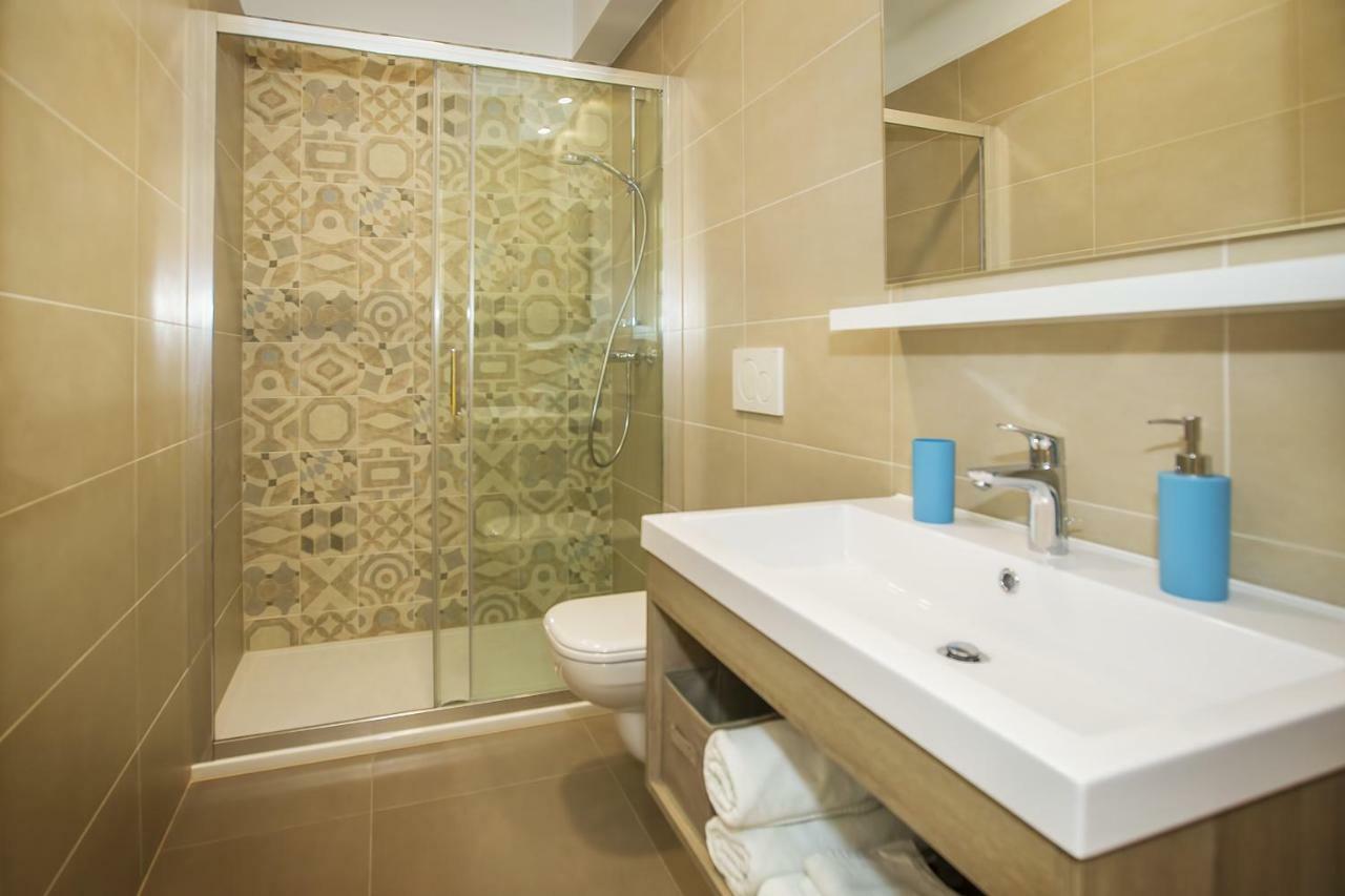 Capic Niko Apartment