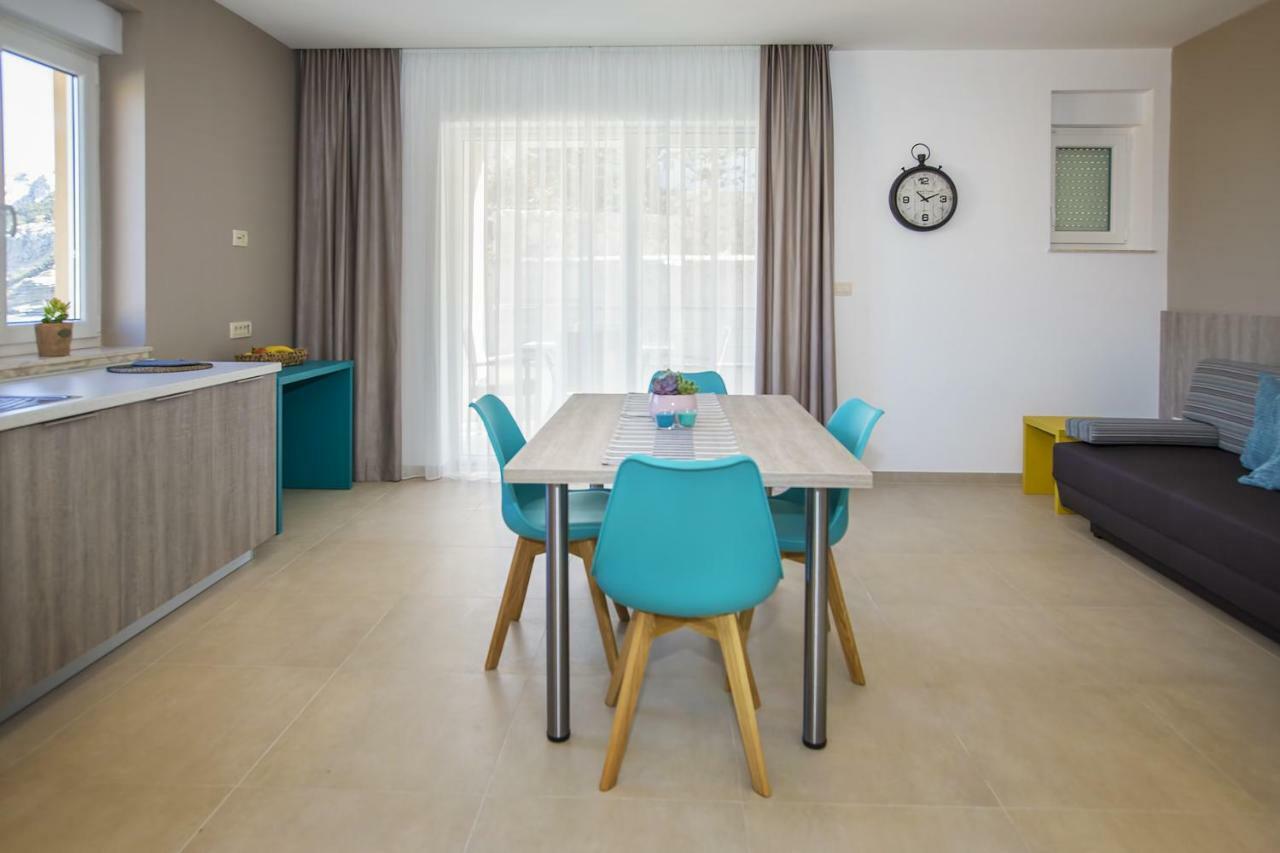 Capic Niko Apartment *