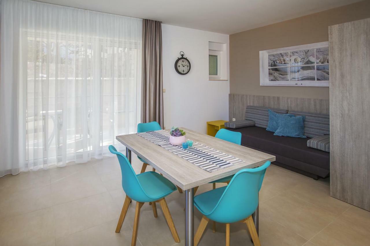 Capic Niko Apartment *