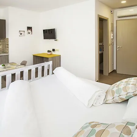 Apartments Capic Niko Baska  Exterior photo